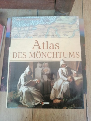 «Die Naiven der Welt» e «Atlas des Mönchtums»