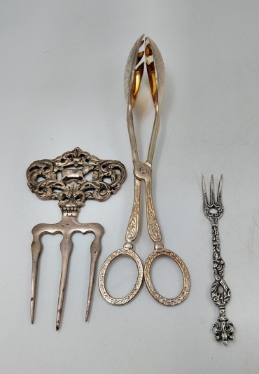 Três utensílios mesa