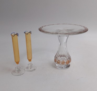 Taça e duas jarrinhas