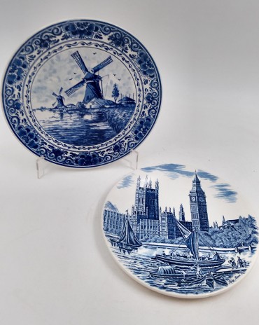 Dois prato com paisagens