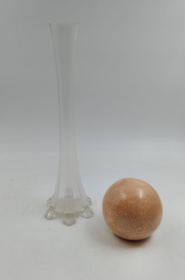 Solitário e pisa-papeis