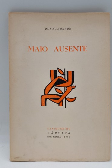 «Maio ausente»