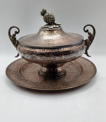 Terrina com tampa vegetalista