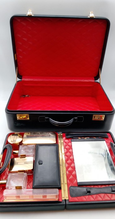 Pasta e mala de Toilete (homem)