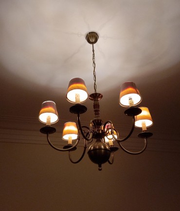 Candeeiro de teto de seis lumes