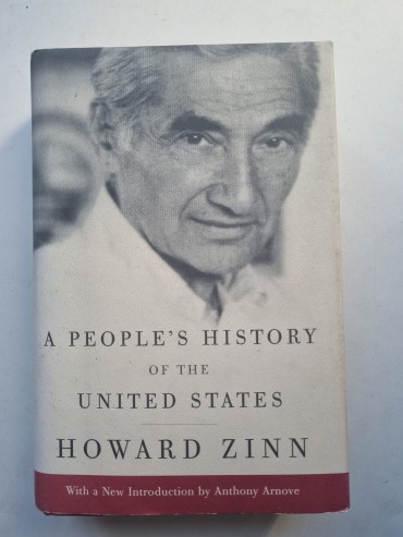 A PEOPLE`S HISTORY OF THE UNITED STATES