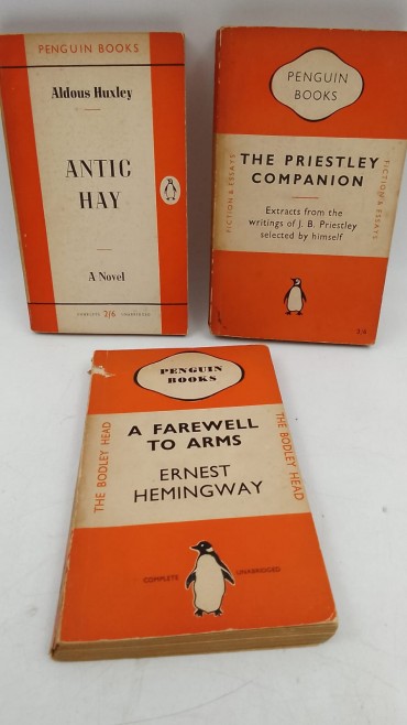 «Penguin Books-3 volumes»