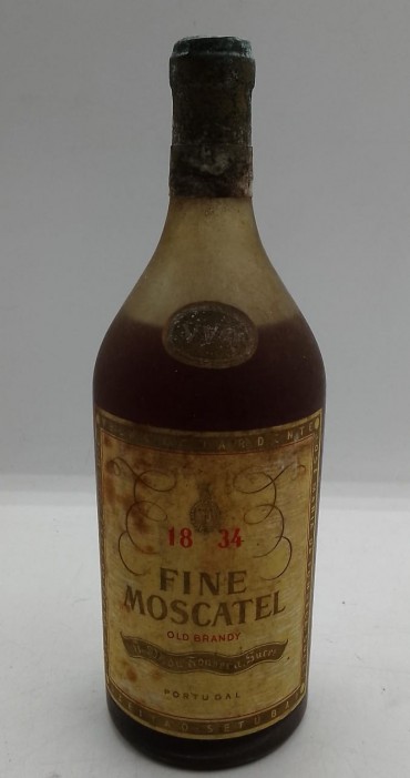 «1834 Fine Moscatel Old Brandy»
