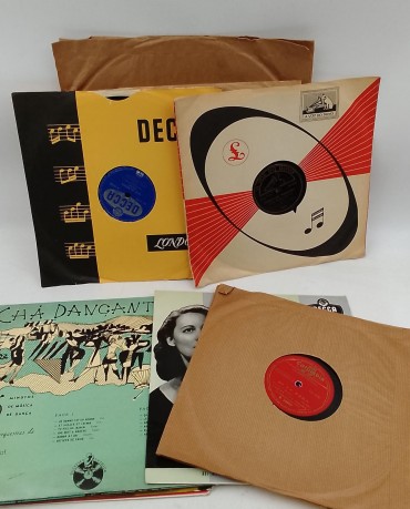 «Lote de 14 discos de vinil»