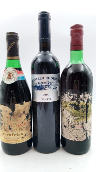«Lote de 3 garrafas de vinho Tinto»