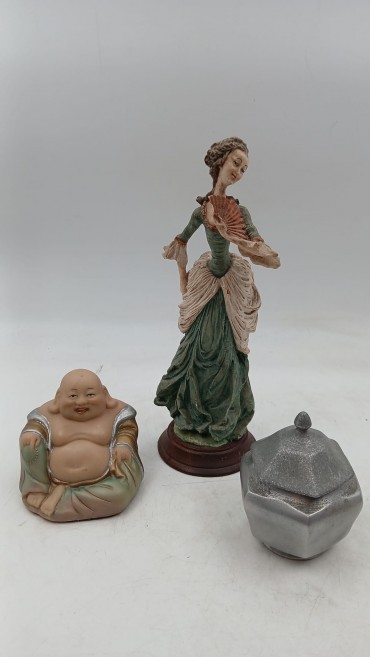 Buda, senhora e caixa