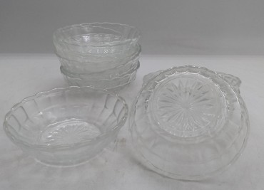 «Dez 10 taças de vidro»