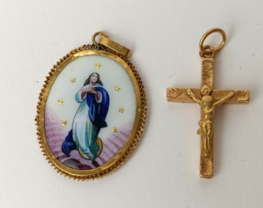 Crucifixo e medalha «Nossa Senhora da Conceição»