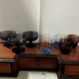 Oito copos diversos